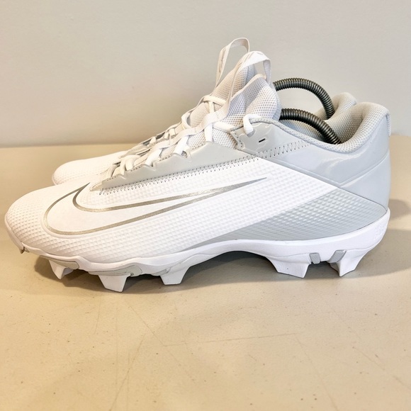 NWOT Nike  Men’s Vapor Edge Shark 2 Football Cleats Size 13 - Picture 2 of 8